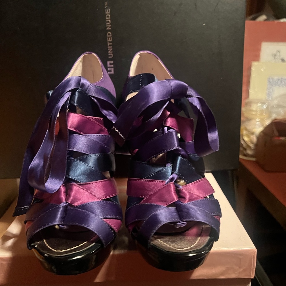 J Lo Elegant Purple and Blue Women's Heels Orignal Box Size 7 - Picture 2 of 5